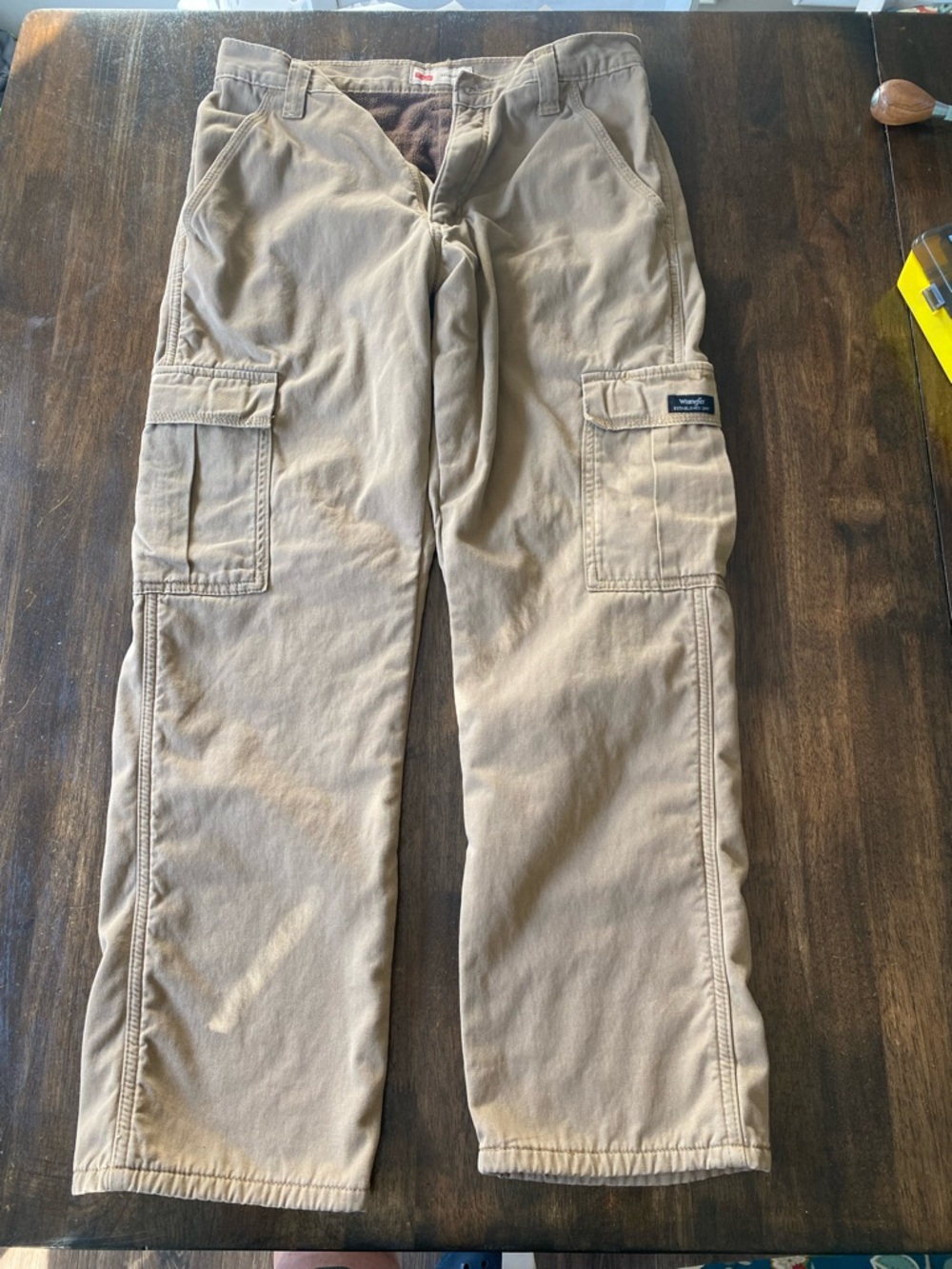 Wrangler Khaki Cargo Pants with Multiple Patch Pockets